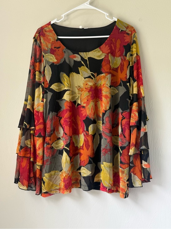C Est. 1946 Tops - EST 1946 Women's Black Floral Tiered Sleeve Top - Red & Yellow Blooms